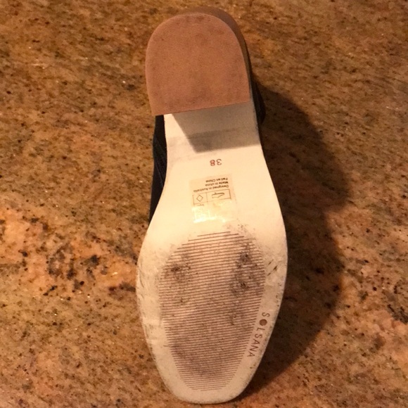 Black boots worn once! - Picture 3 of 3